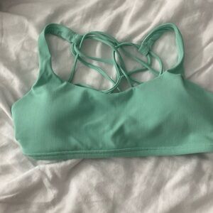 Lululemon free to be mint ribbed bra
